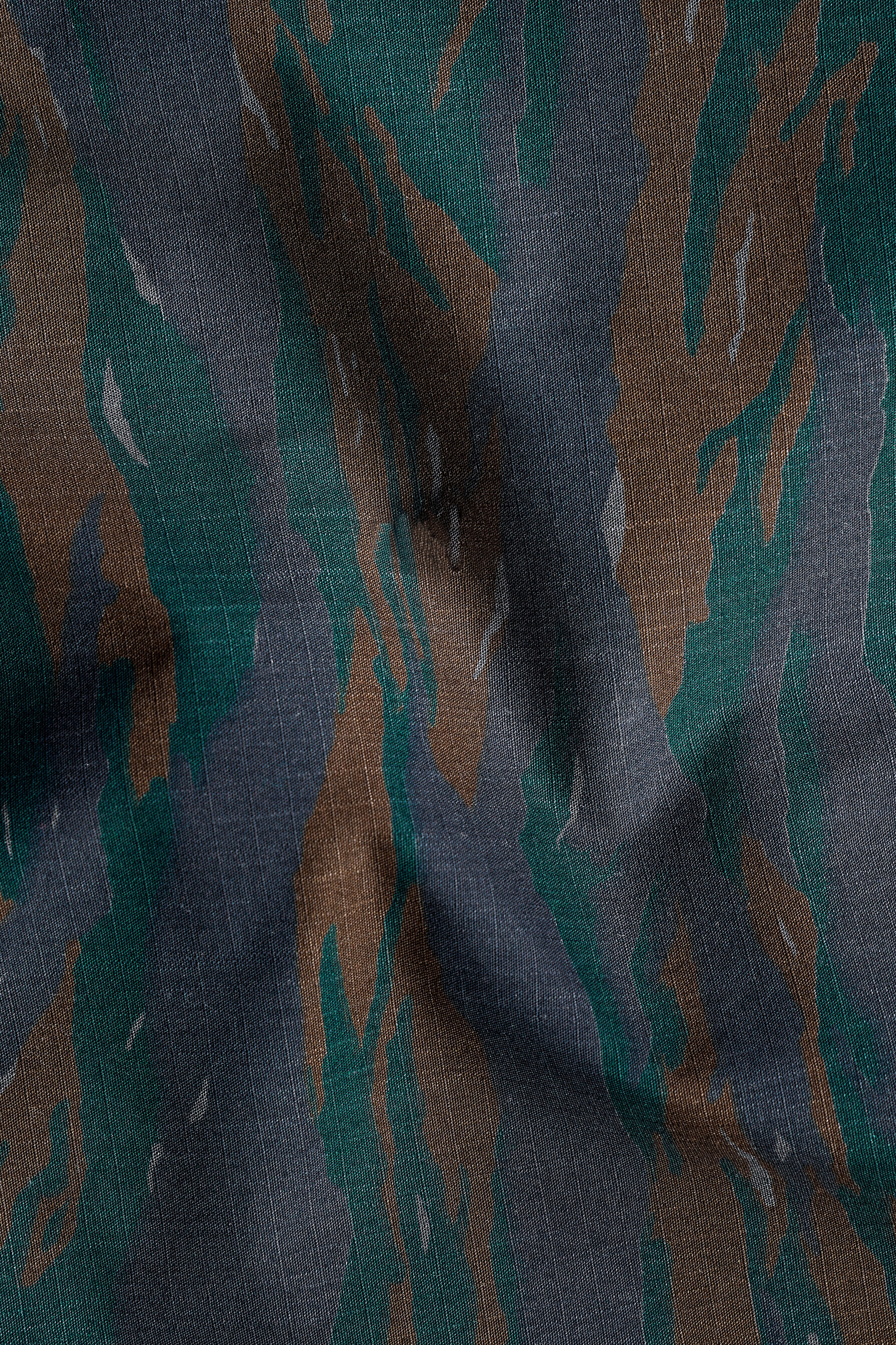Spectra Green with Charcoal Gray Camouflage Royal Oxford Shirt 12769-BD-MB-38, 12769-BD-MB-H-38, 12769-BD-MB-39, 12769-BD-MB-H-39, 12769-BD-MB-40, 12769-BD-MB-H-40, 12769-BD-MB-42, 12769-BD-MB-H-42, 12769-BD-MB-44, 12769-BD-MB-H-44, 12769-BD-MB-46, 12769-BD-MB-H-46, 12769-BD-MB-48, 12769-BD-MB-H-48, 12769-BD-MB-50, 12769-BD-MB-H-50, 12769-BD-MB-52, 12769-BD-MB-H-52
