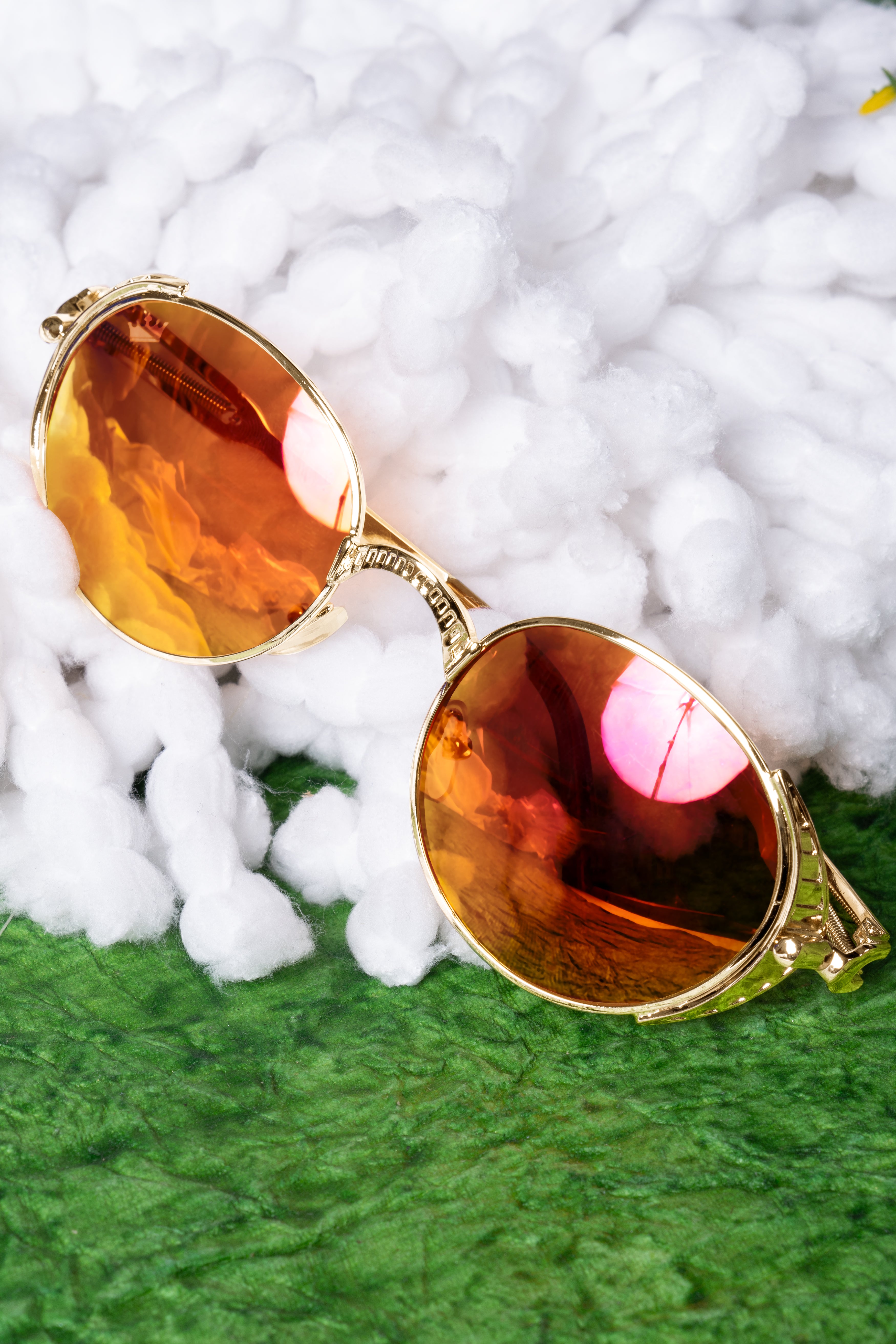 Golden Magenta French Crown Round Women’S Sunglasses
