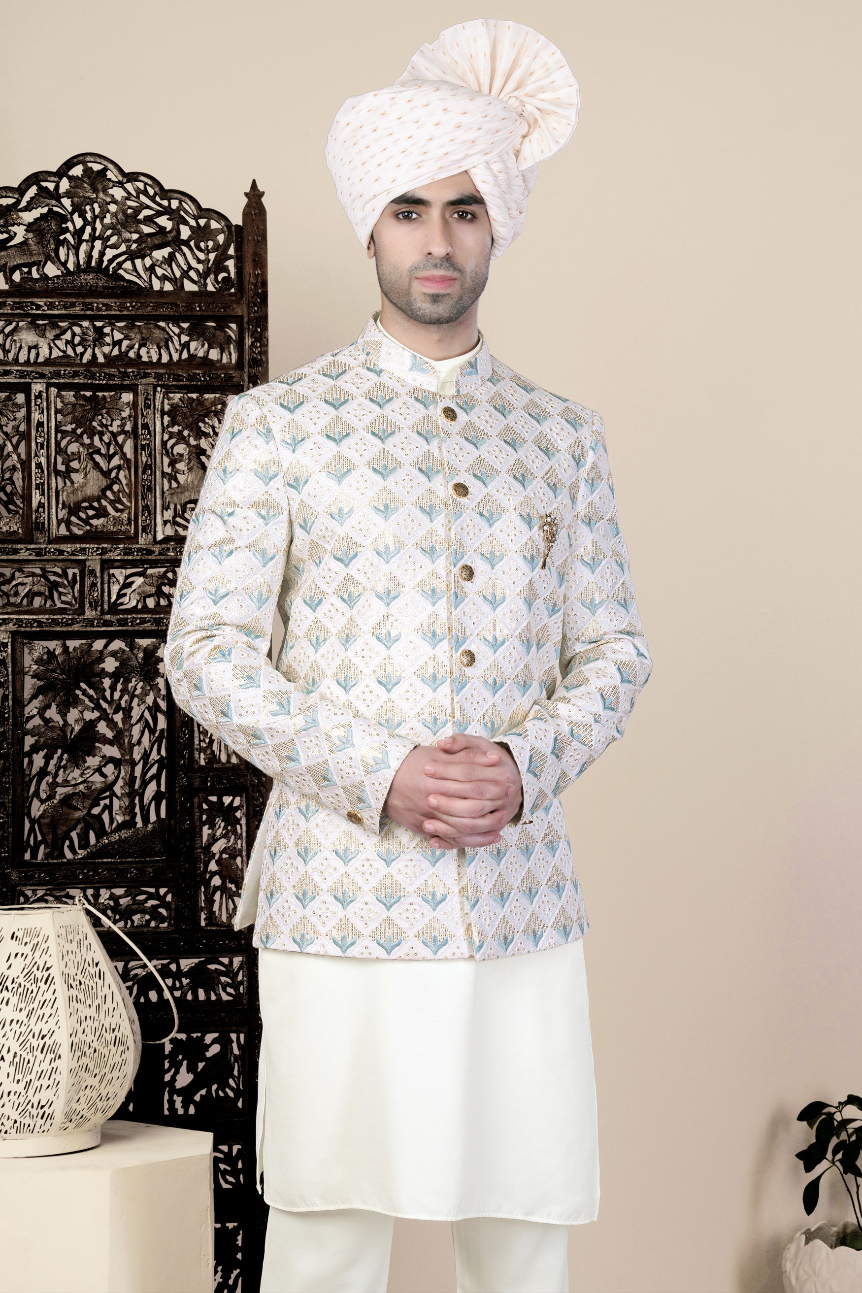 Sand Cream Geometric Thread and Sequin Embroidered Jodhpuri