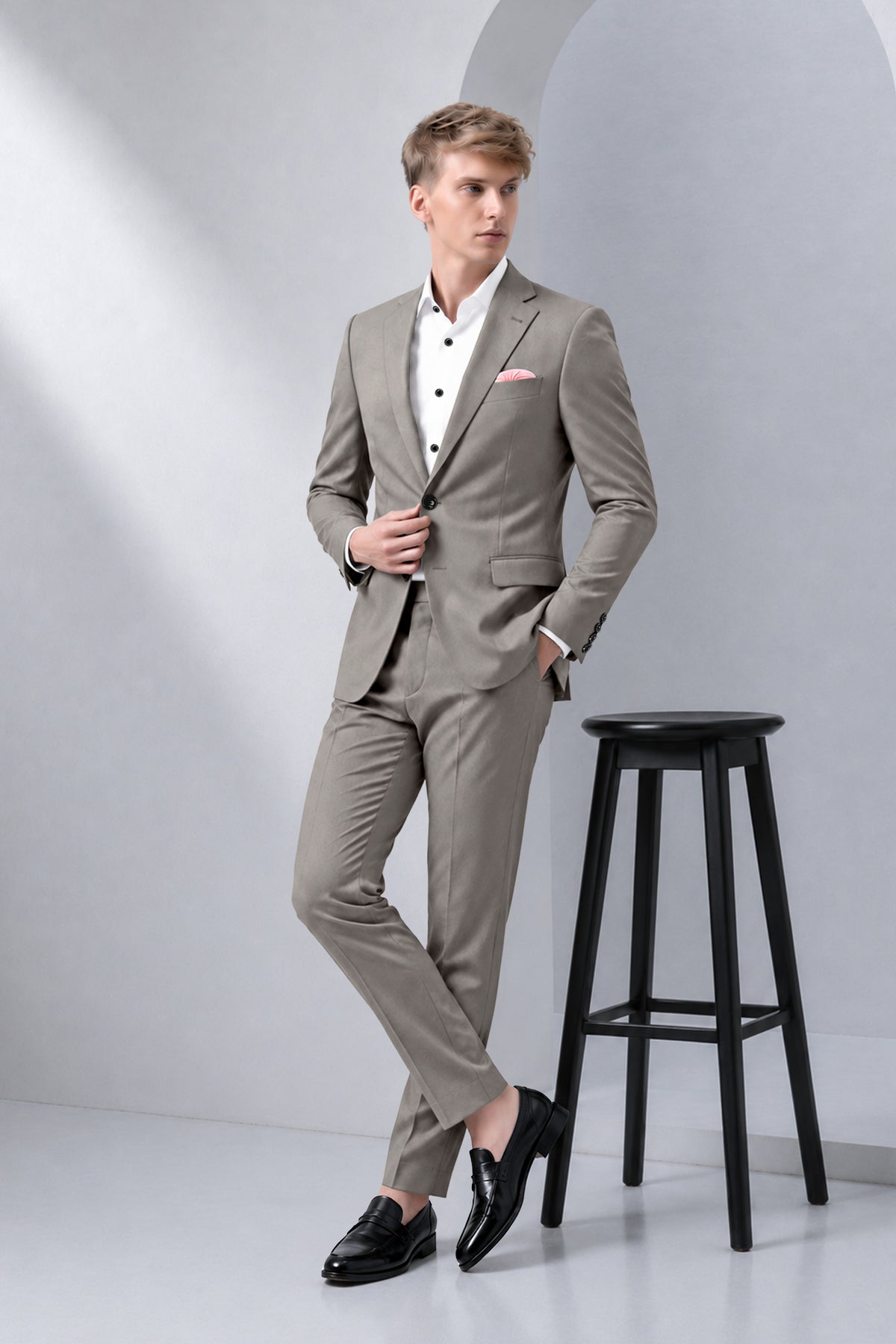 Prestige-Venus Wool Rich Slight Stretch Single Breasted Suit