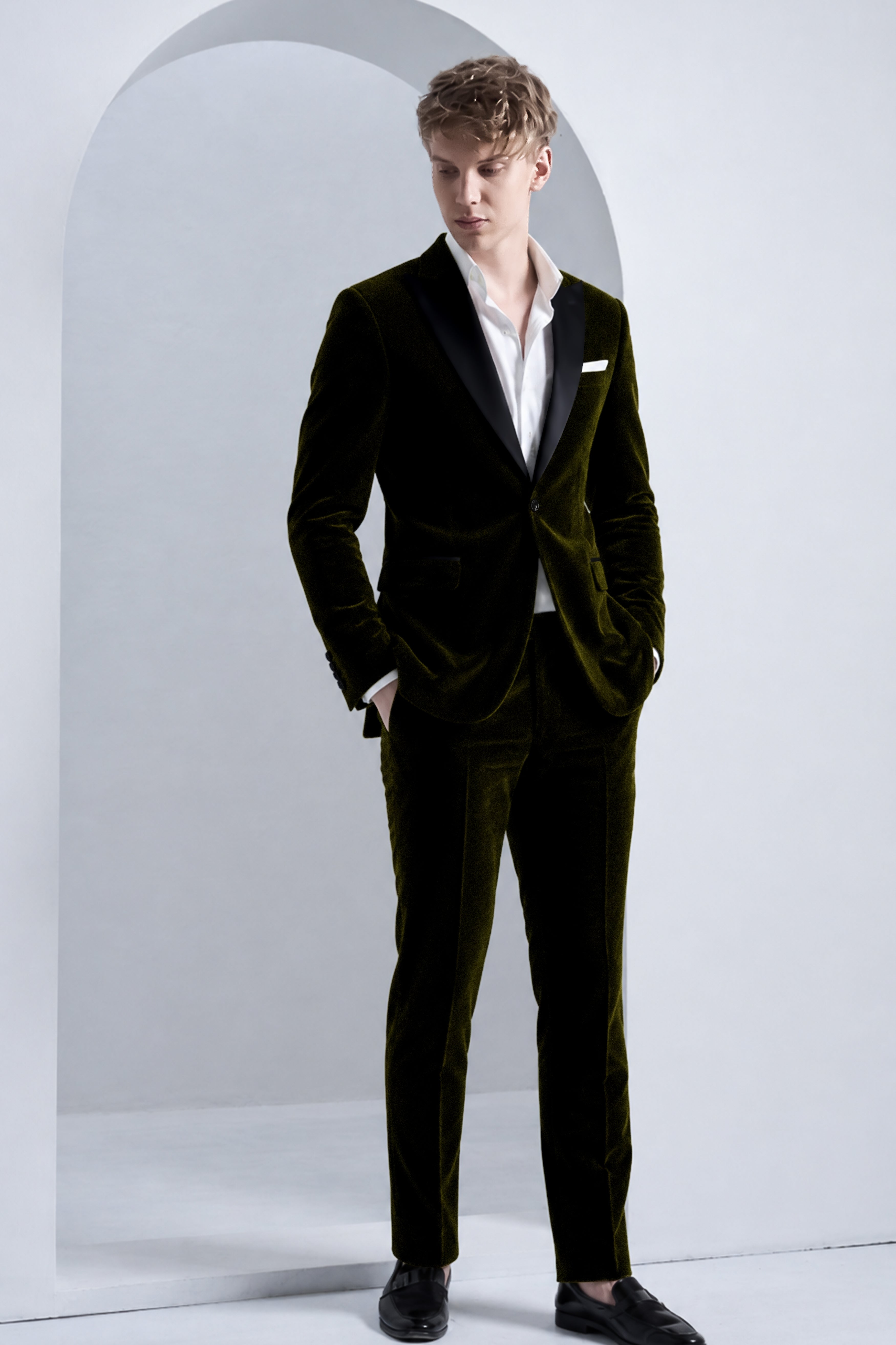 Montverde-Rangoon Green Velvet Peak Lapel Tuxedo Suit