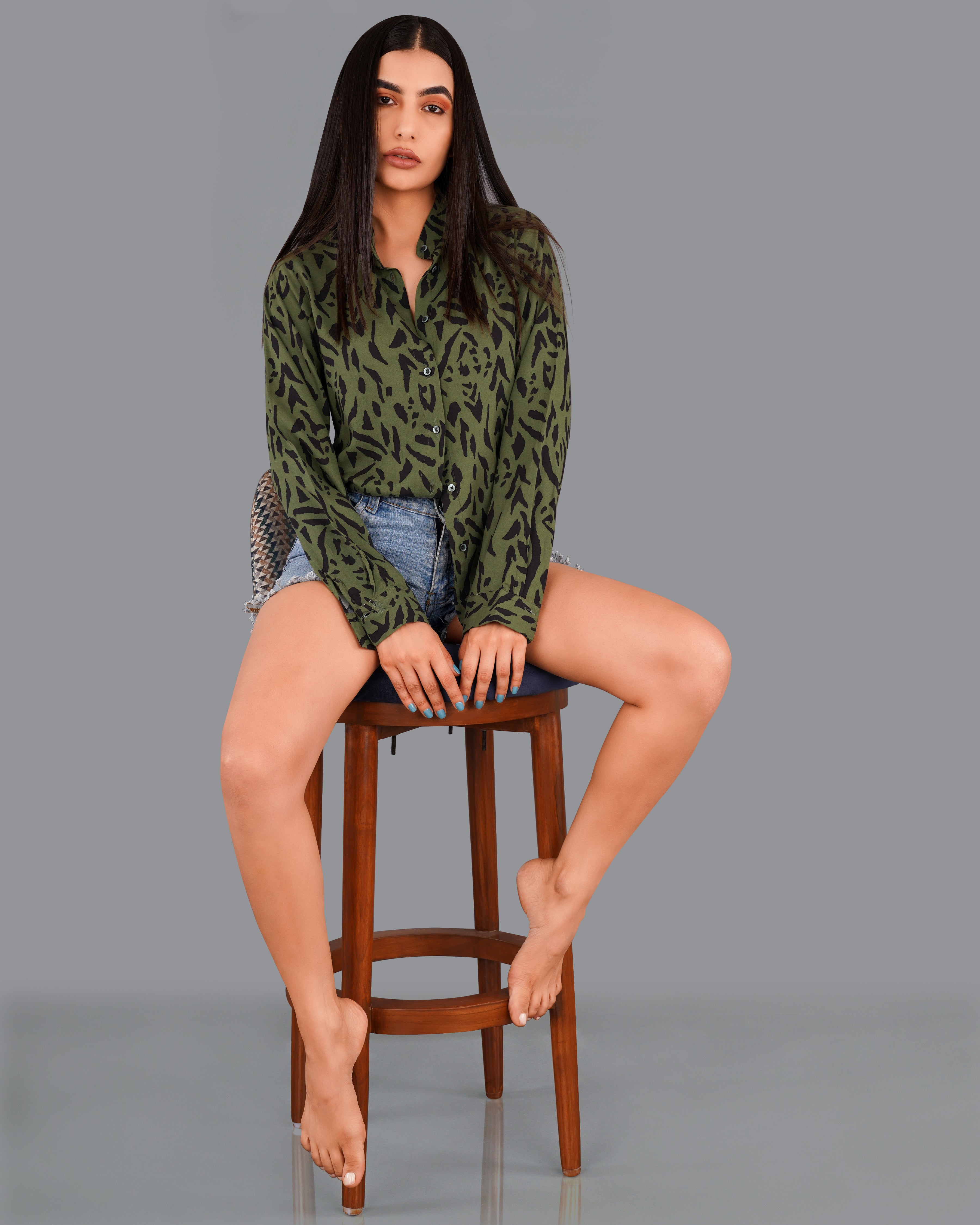 Asparagus Green Tiger Printed Premium Tencel Shirt WS047-M-32, WS047-M-34, WS047-M-36, WS047-M-38, WS047-M-40, WS047-M-42