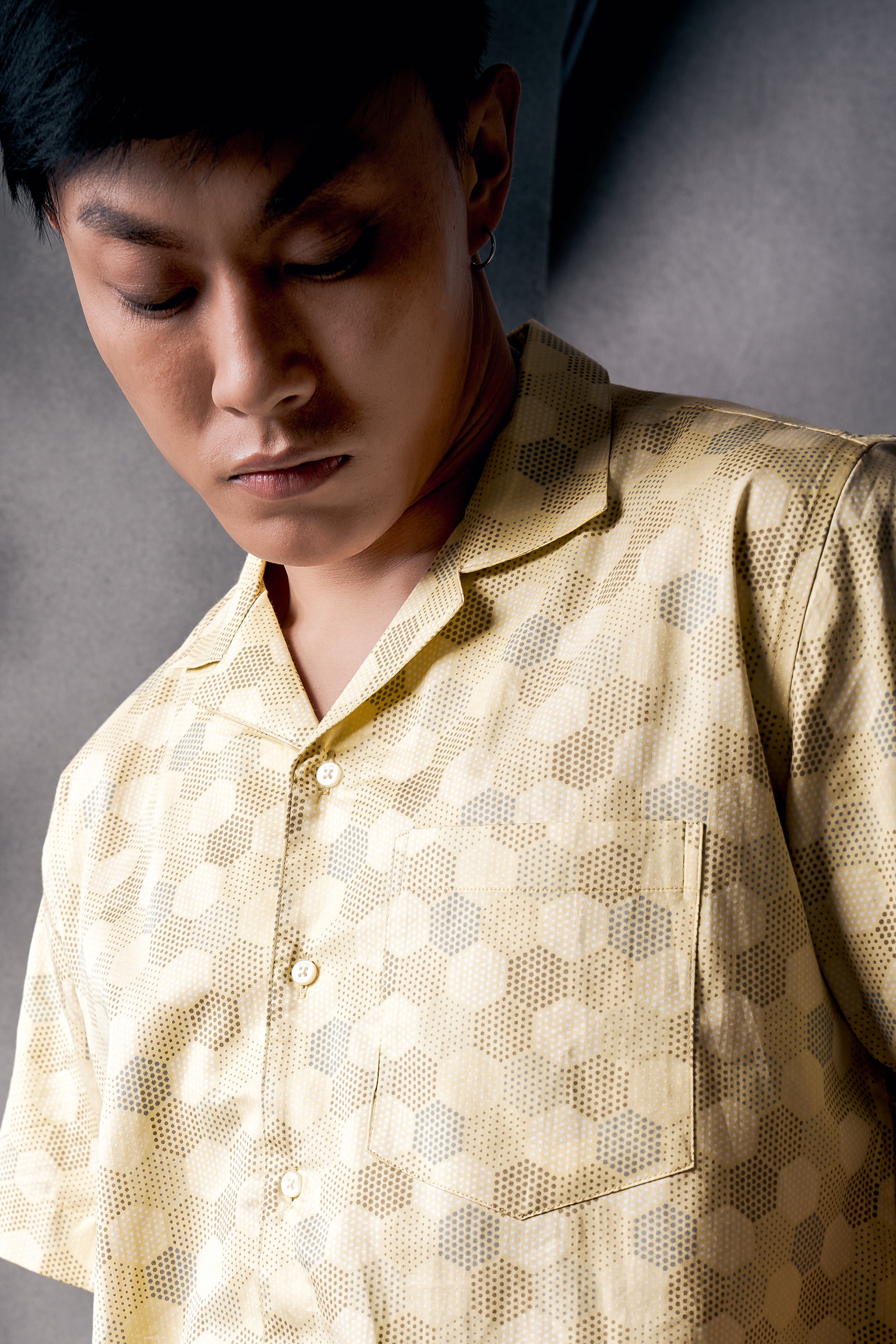 Swizzle Yellow Beehive Printed Subtle Sheen Super Soft Premium Cotton Shirt