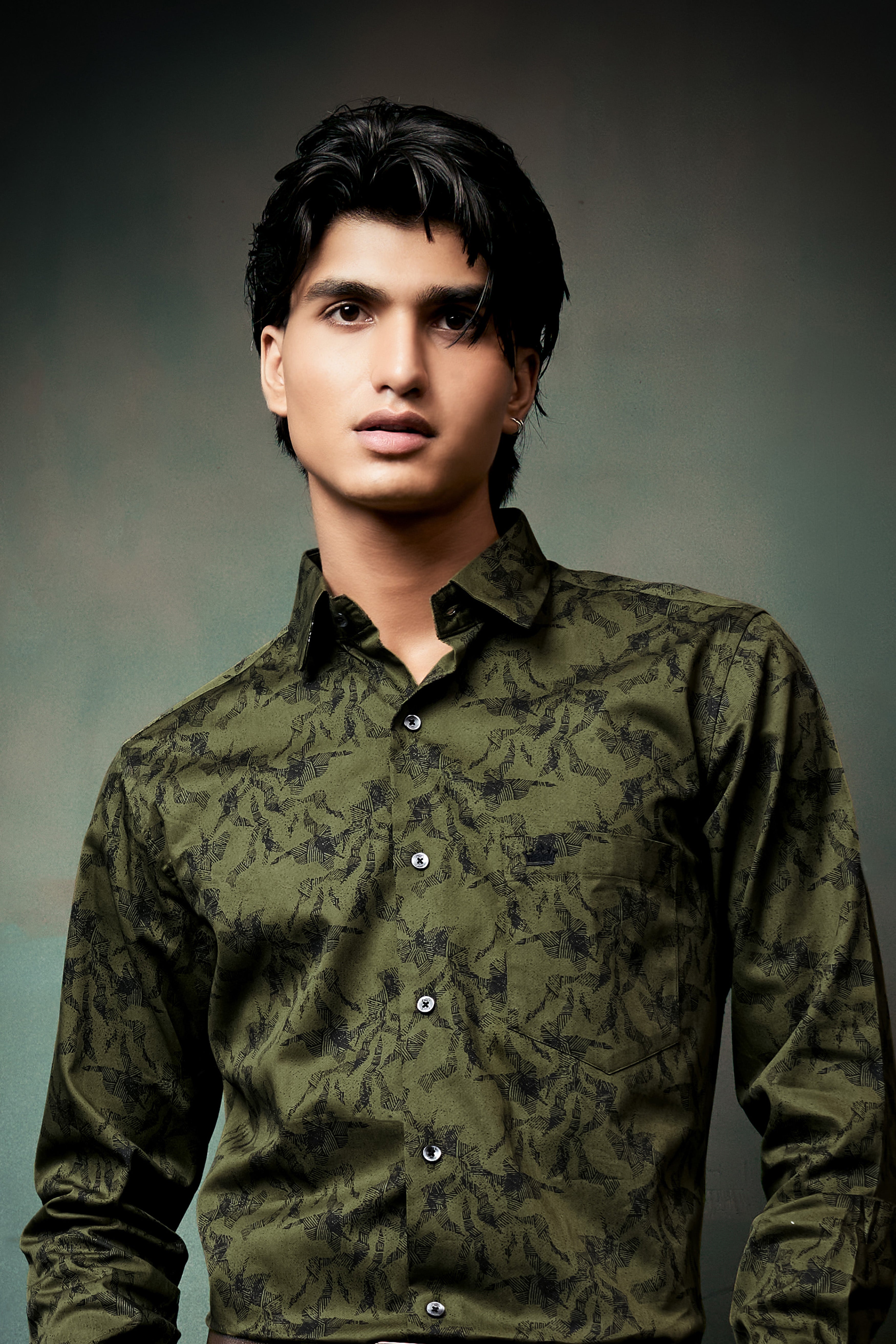 Rifle Green Printed Subtle Sheen Super Soft Premium Cotton Shirt