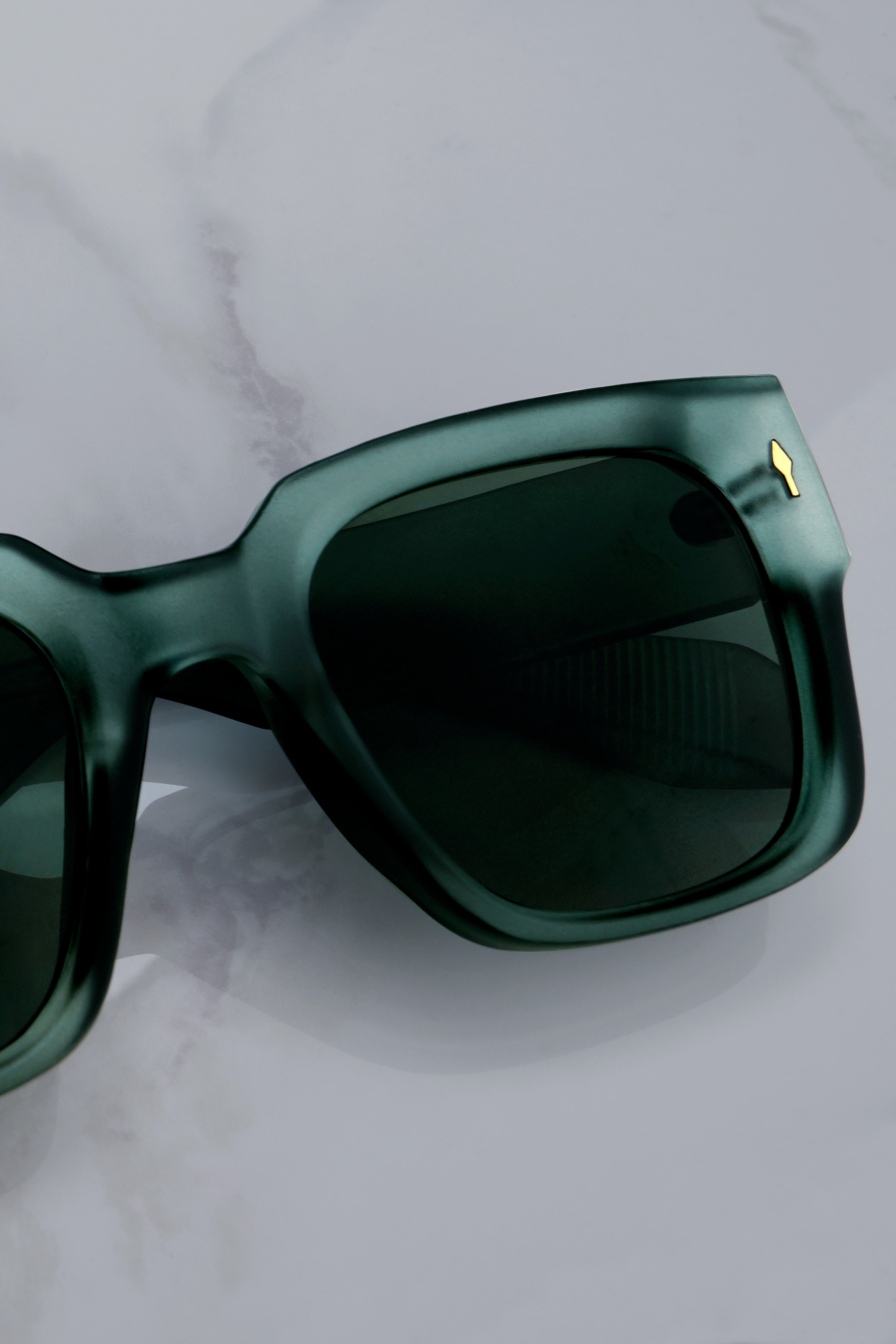 Verdion-Emerald Green French Crown Oversized Unisex Sunglasses