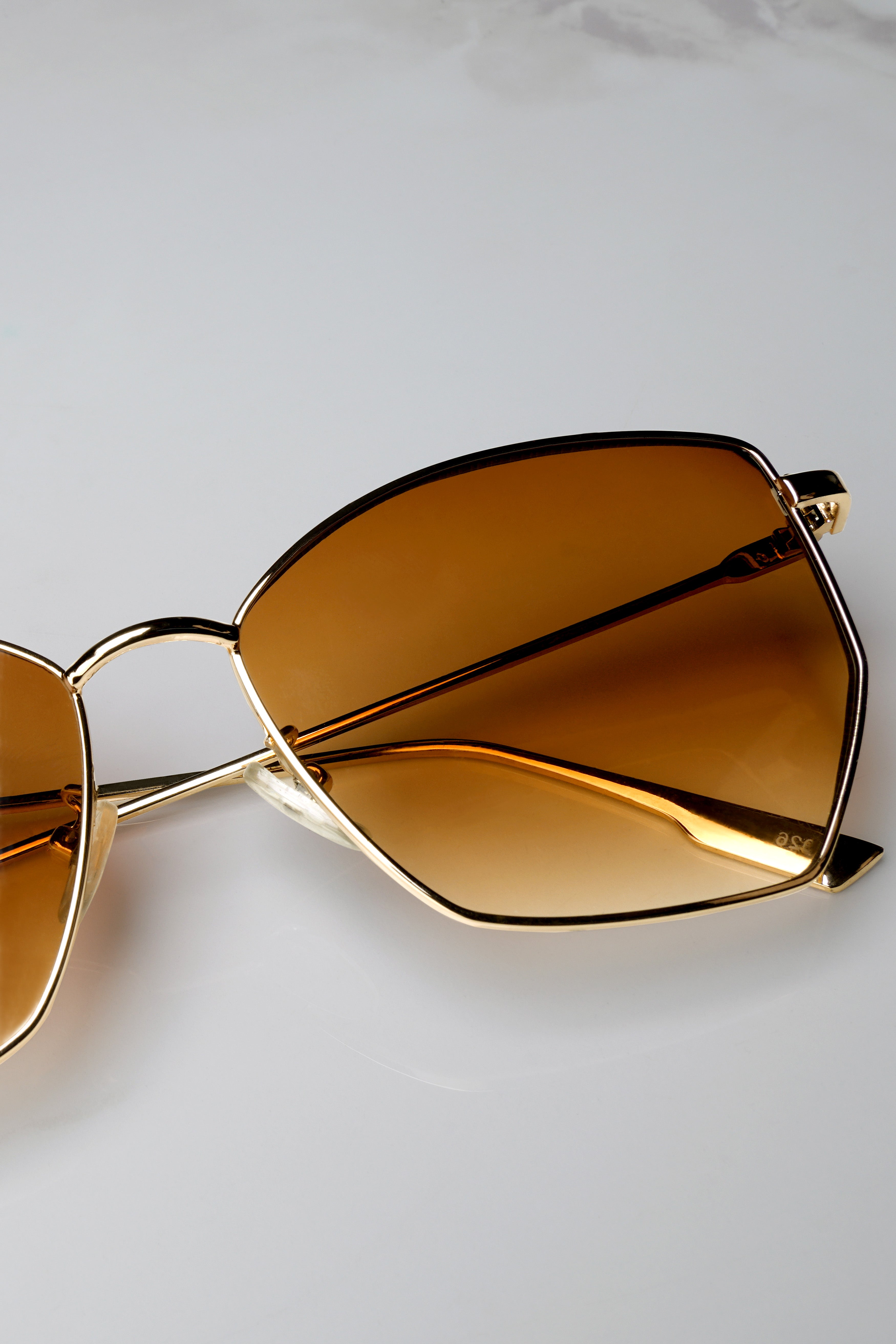 Ambroir-Golden Amber Fade Brown French Crown Geometric Unisex Sunglasses