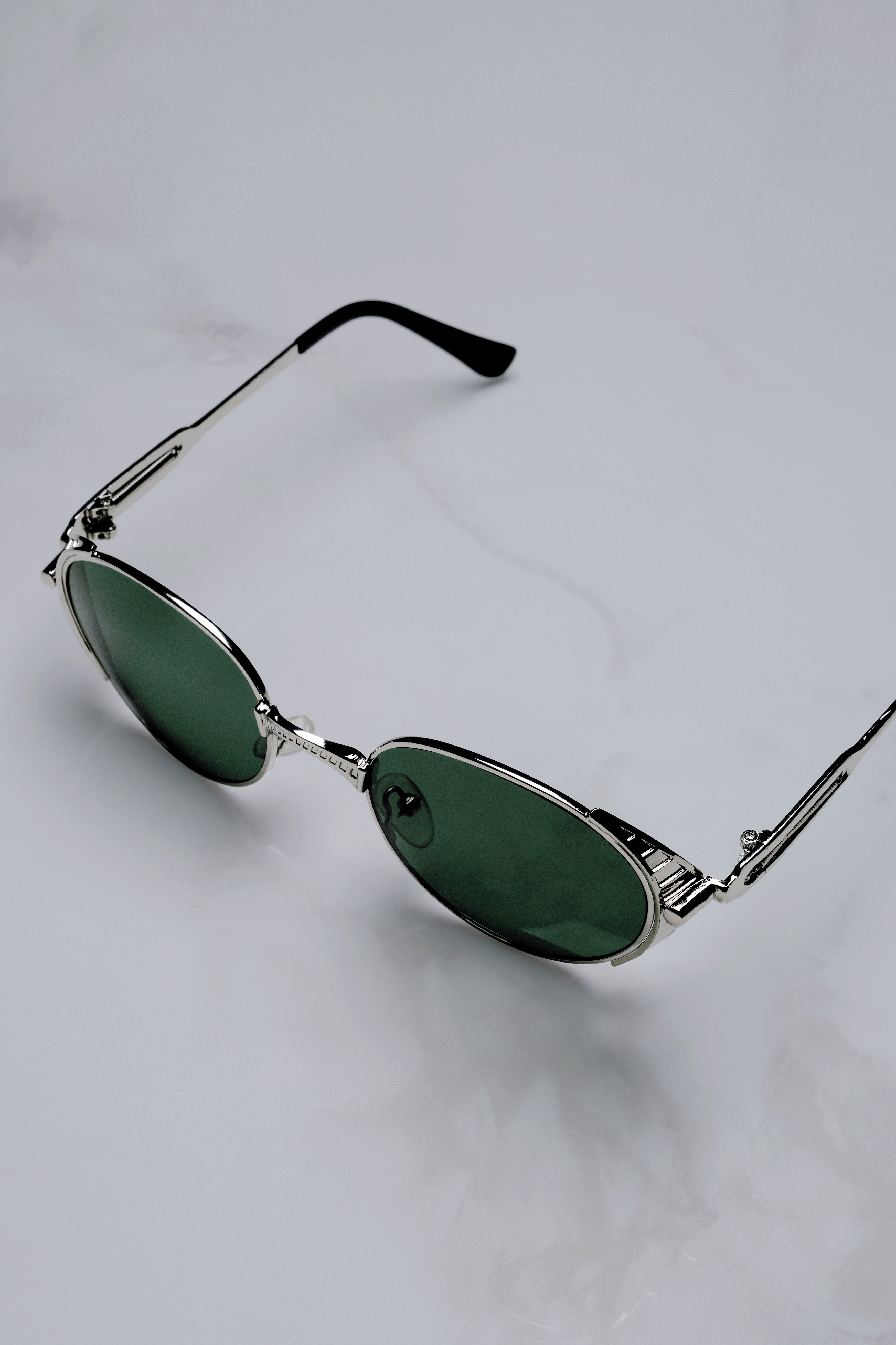 Retrovia-Vintage Green Tint French Crown Round-Shaped Unisex Sunglasses