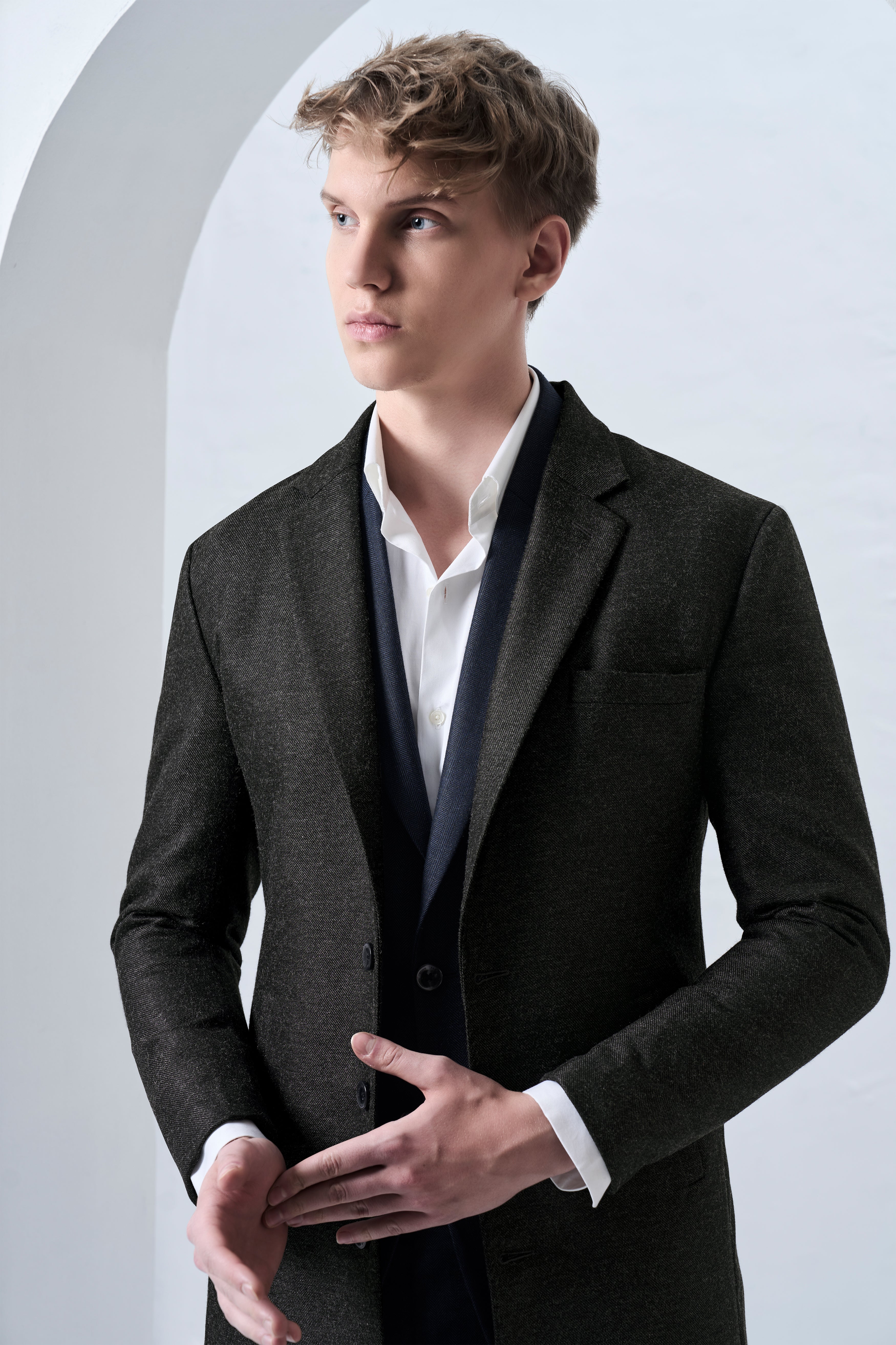 Metallo-Gunmetal Gray Textured Tweed Single Breasted Overcoat With Pant