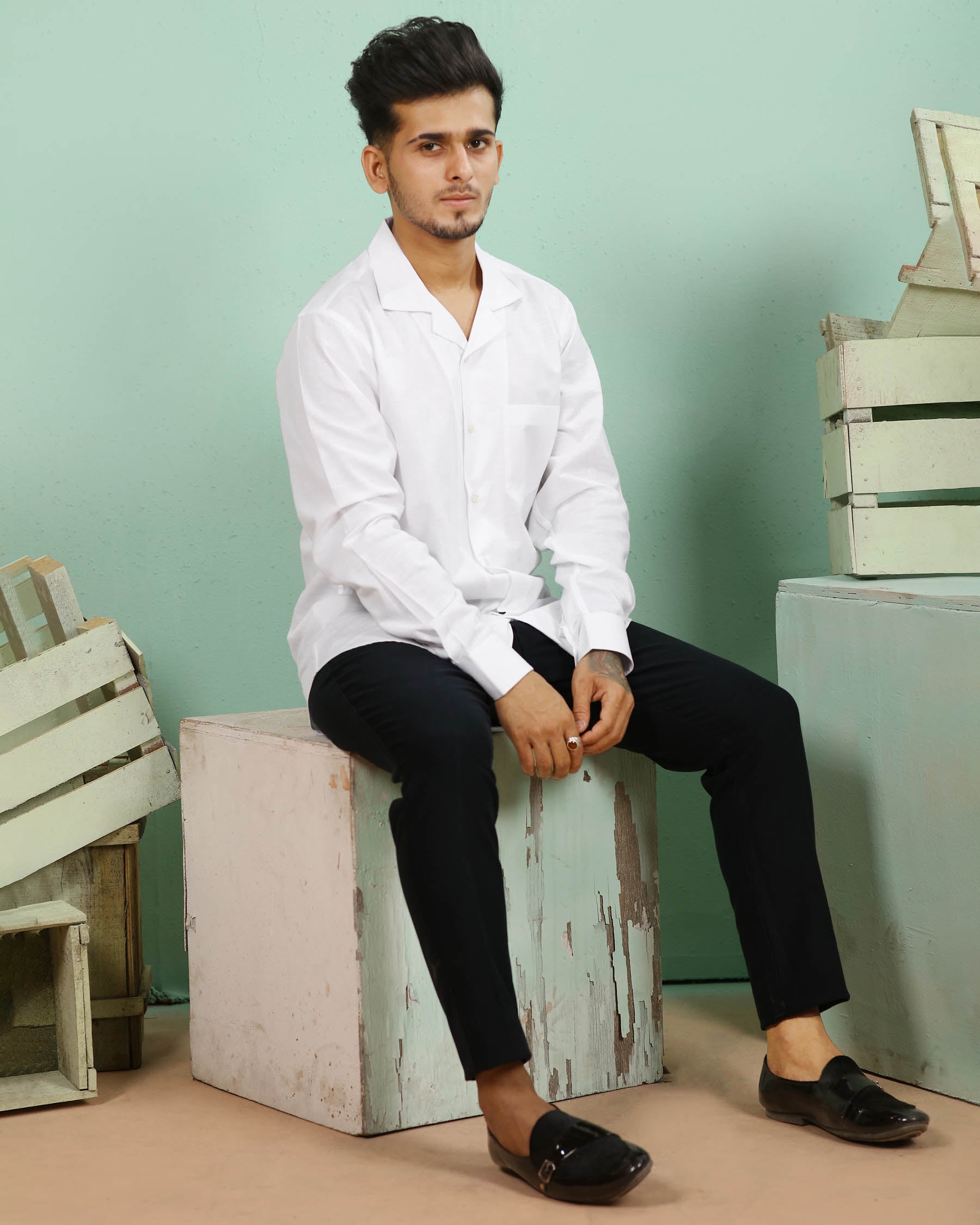 Bright White Cuban Collar Luxurious Linen Shirt 2674CC-38, 2674CC-H-38, 2674CC-39, 2674CC-H-39, 2674CC-40, 2674CC-H-40, 2674CC-42, 2674CC-H-42, 2674CC-44, 2674CC-H-44, 2674CC-46, 2674CC-H-46, 2674CC-48, 2674CC-H-48, 2674CC-50, 2674CC-H-50, 2674CC-52, 2674CC-H-52