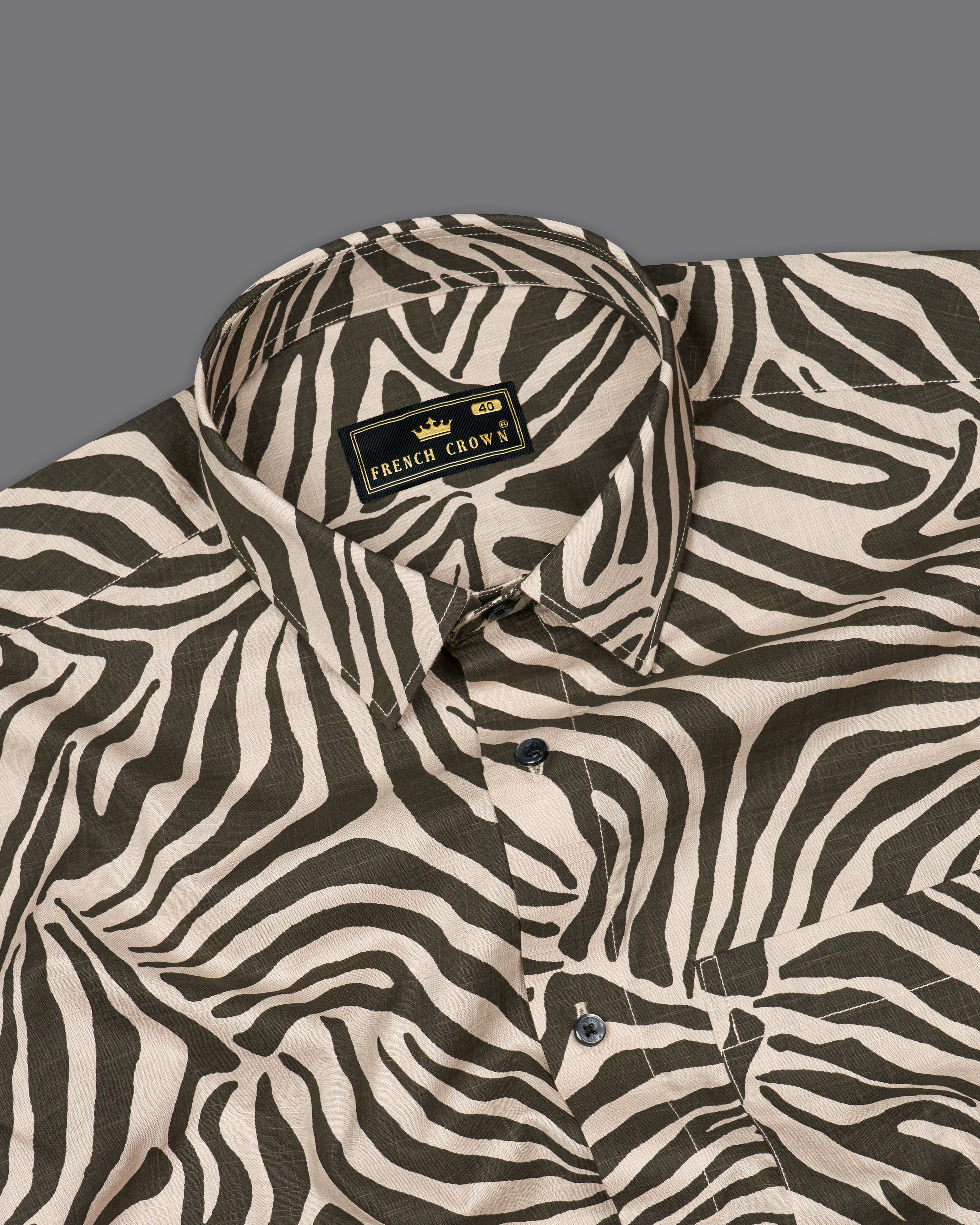 Gainsboro Beige with Armadillo Green Animal Printed Premium Cotton Shirt 9652-BLK-38,9652-BLK-H-38,9652-BLK-39,9652-BLK-H-39,9652-BLK-40,9652-BLK-H-40,9652-BLK-42,9652-BLK-H-42,9652-BLK-44,9652-BLK-H-44,9652-BLK-46,9652-BLK-H-46,9652-BLK-48,9652-BLK-H-48,9652-BLK-50,9652-BLK-H-50,9652-BLK-52,9652-BLK-H-52