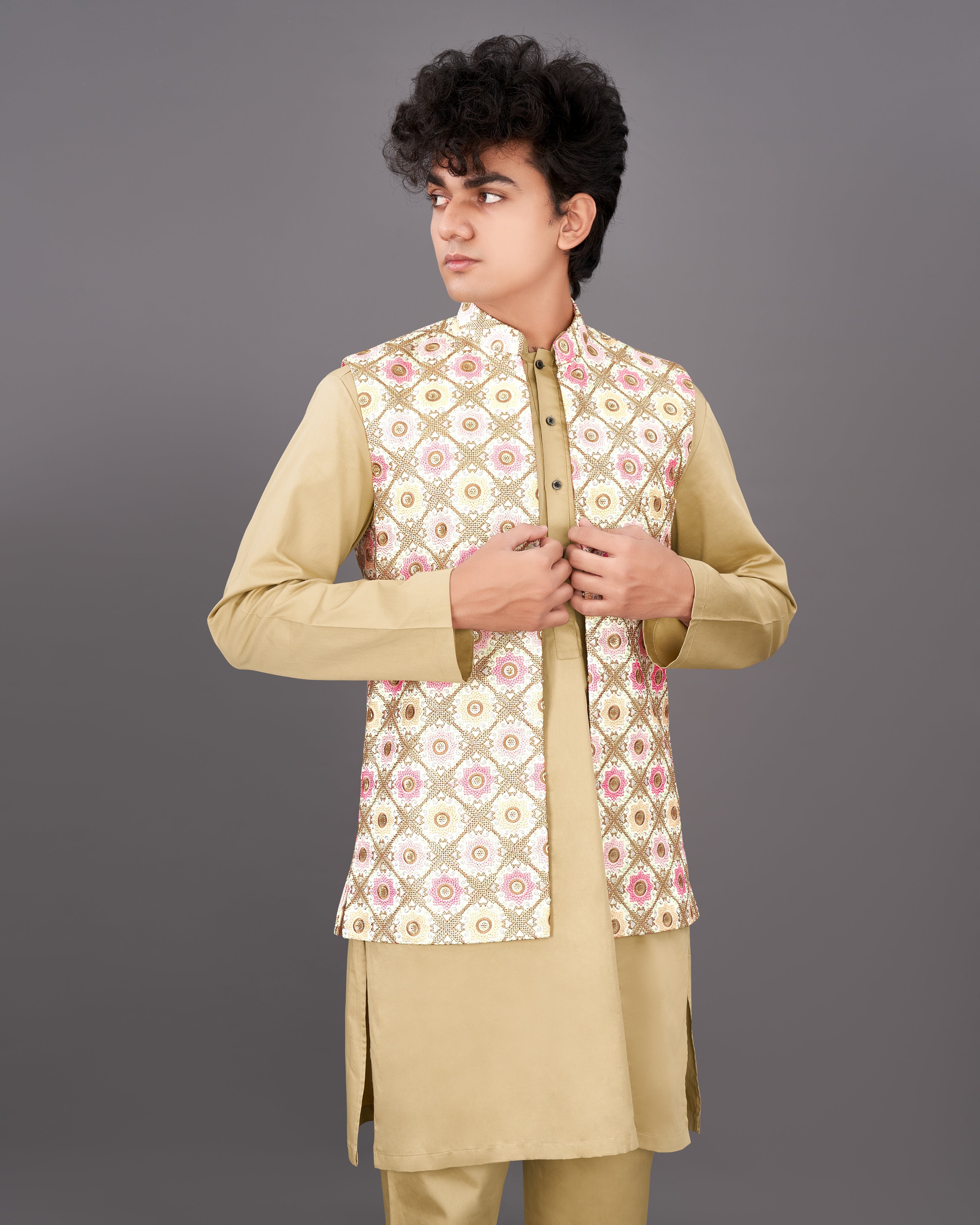 Sugarcane White with Muted Pink and Fawn Brown Sleeveless Jacket with Kurta, Pants Set